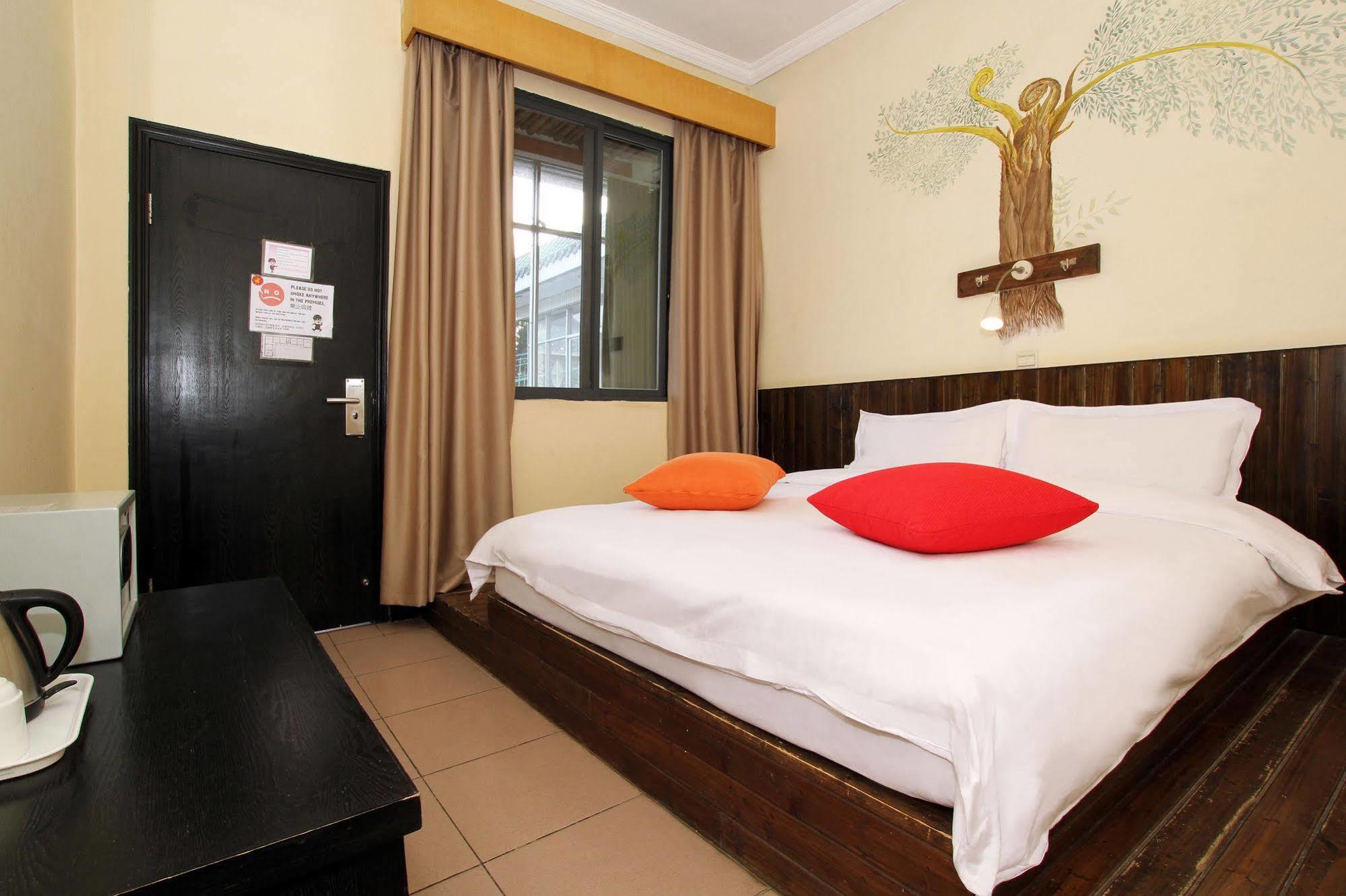 Guilin Wada Hostel Exterior photo